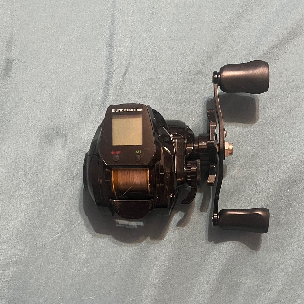 Digital Line Counter Fishing Reel - Black